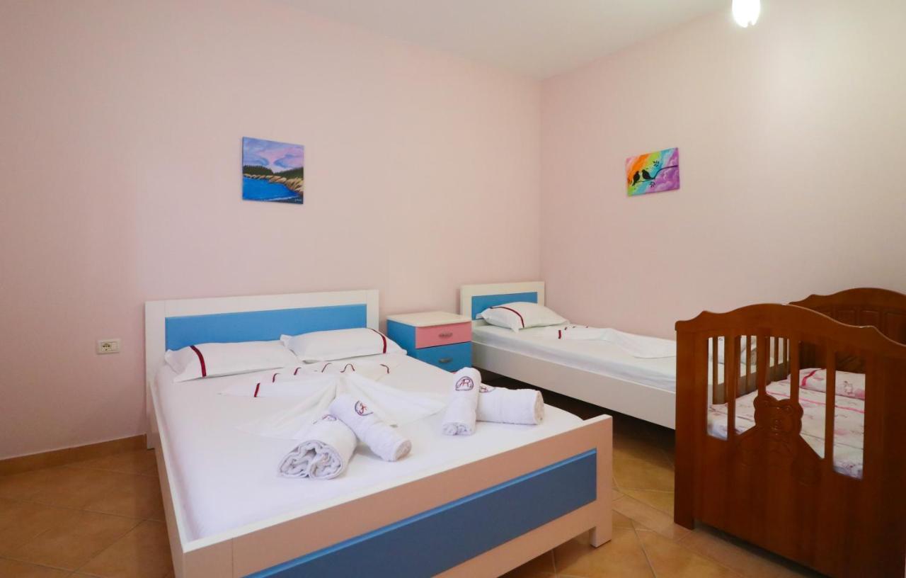 Apartments Vila Roboci Sarandë Eksteriør bilde