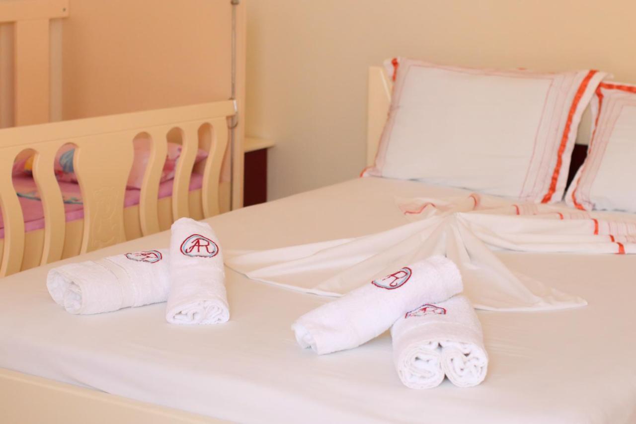 Apartments Vila Roboci Sarandë Eksteriør bilde
