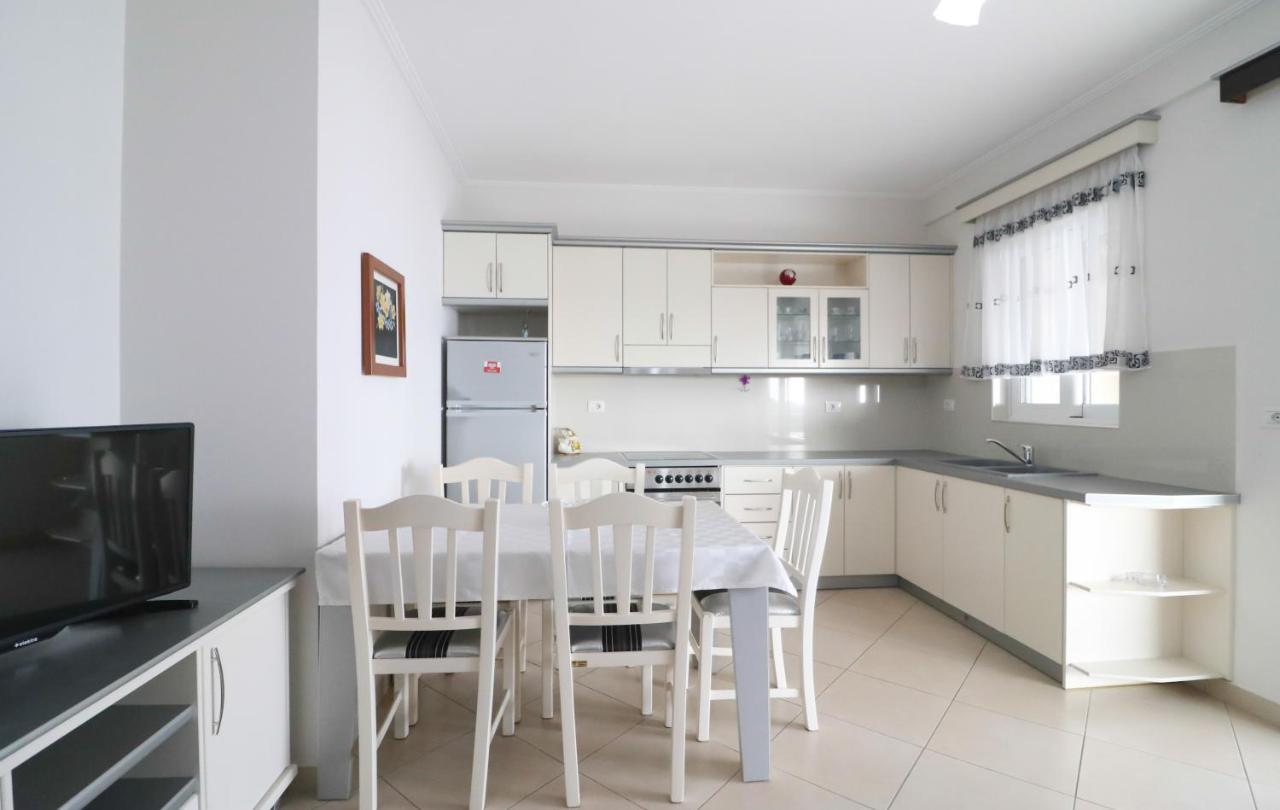 Apartments Vila Roboci Sarandë Eksteriør bilde