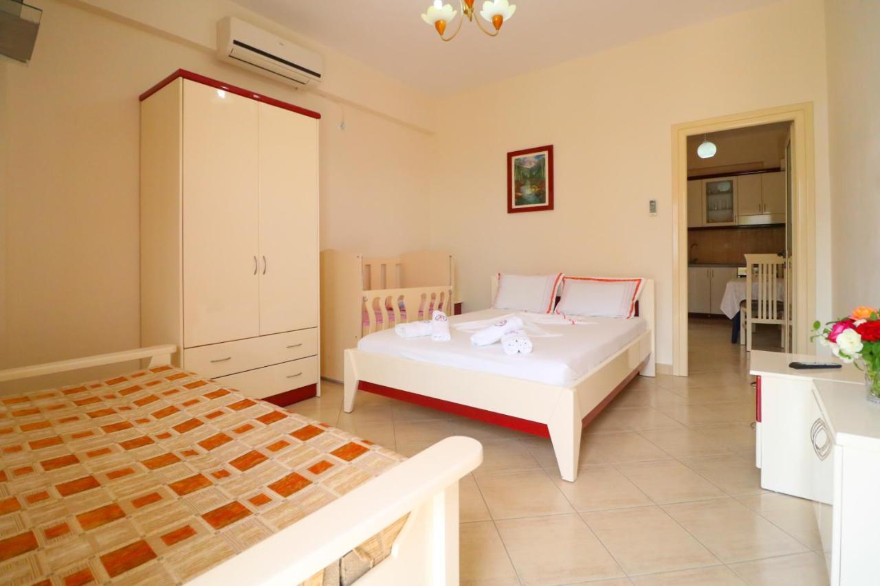Apartments Vila Roboci Sarandë Eksteriør bilde